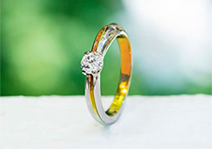 人気結婚指輪『SORA』待望の婚約指輪が静岡に！